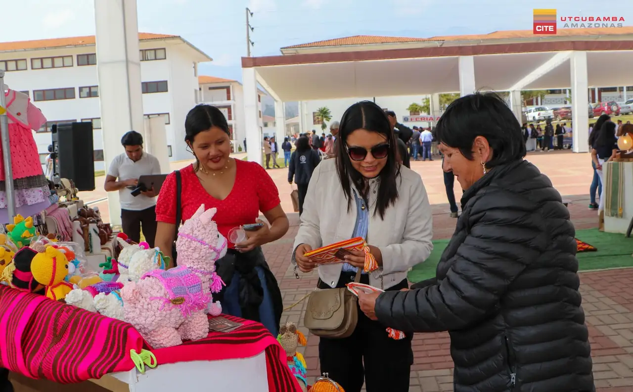 Foto 2 de «CITE Utcubamba Amazonas Destaca en la Feria de Emprendimiento FICA en la Universidad Nacional Toribio Rodríguez de Mendoza»