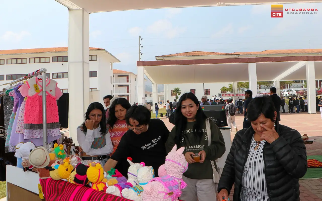 Foto 6 de «CITE Utcubamba Amazonas Destaca en la Feria de Emprendimiento FICA en la Universidad Nacional Toribio Rodríguez de Mendoza»