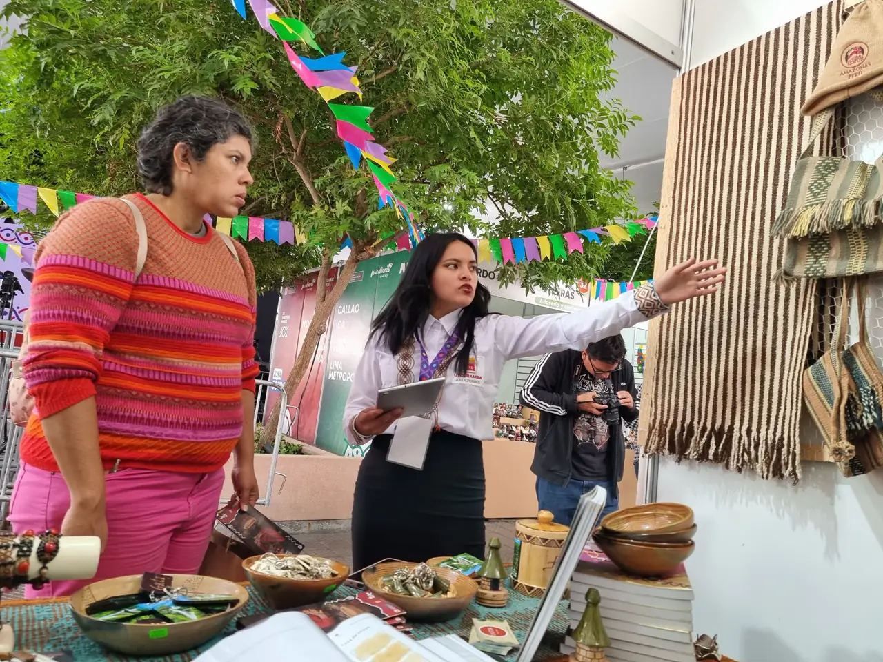 Foto 2 de «CITE Utcubamba Amazonas Presente en la Feria Nacional de Artesanía "De Nuestras Manos 2023"»