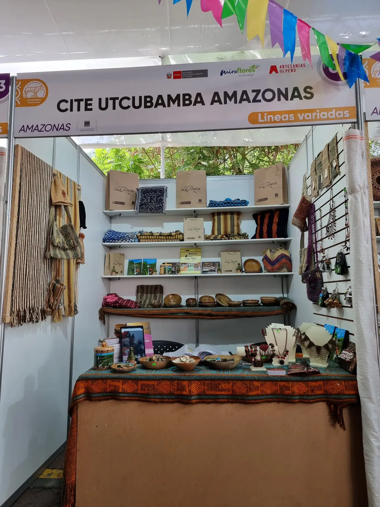 Foto 3 de «CITE Utcubamba Amazonas Presente en la Feria Nacional de Artesanía "De Nuestras Manos 2023"»