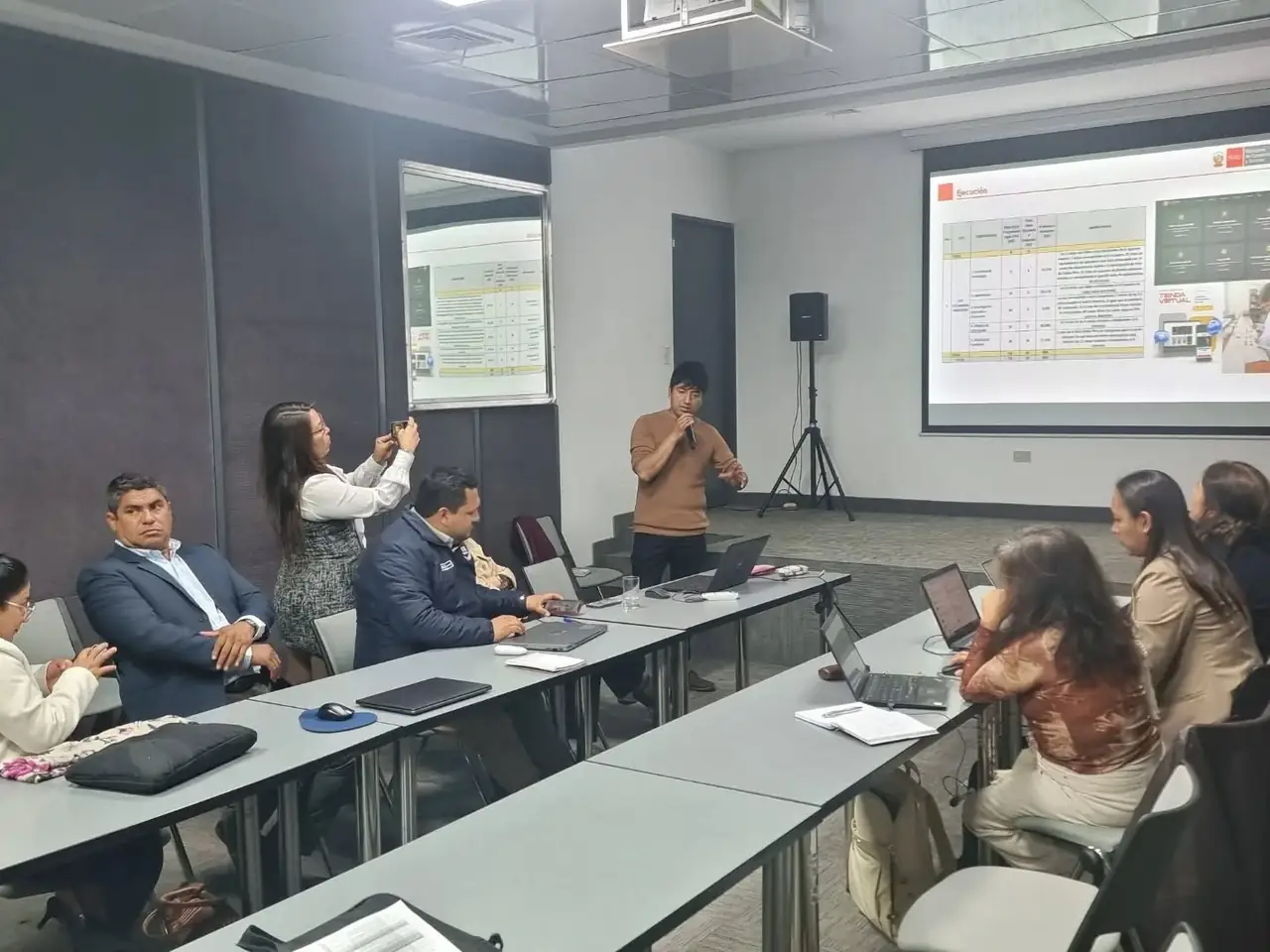Foto 1 de «CITE Utcubamba participó en la II Reunión Anual de Directores Ejecutivos de la Red de CITE – MINCETUR»