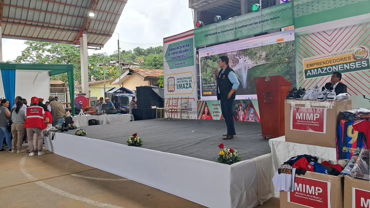 Foto 2 de «CITE Utcubamba presente en el Gran Encuentro de Emprendedores Amazonenses – Imaza 2025»