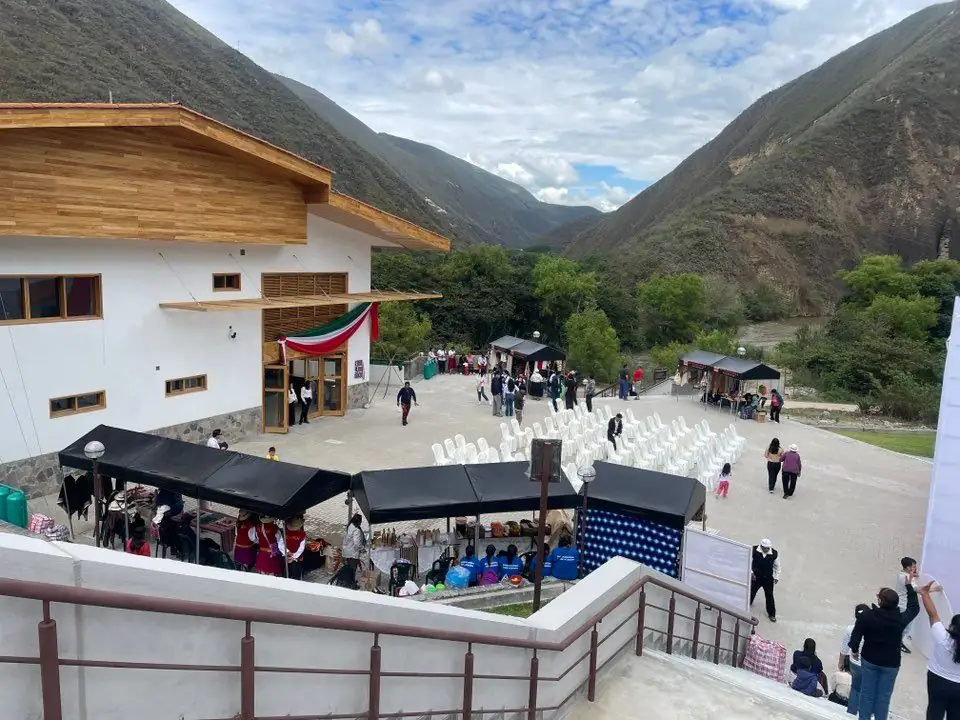 Foto 3 de «CITE Utcubamba presente en la inauguración del I Tambo Comunitario “Michi No Eki”»