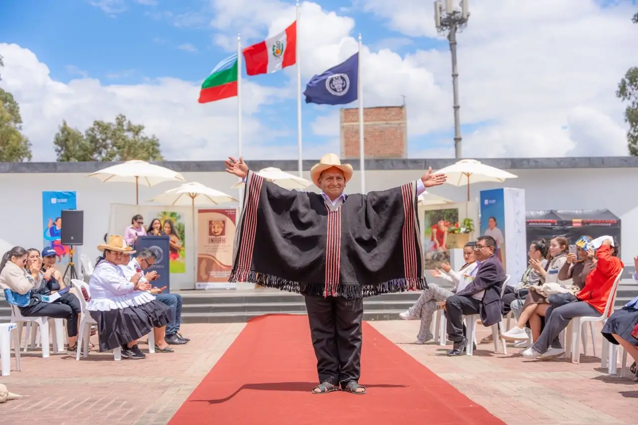 Foto 1 de «Colección Boho - Ecos de un alma libre: Una Pasarela que Celebra la Identidad Amazónica»