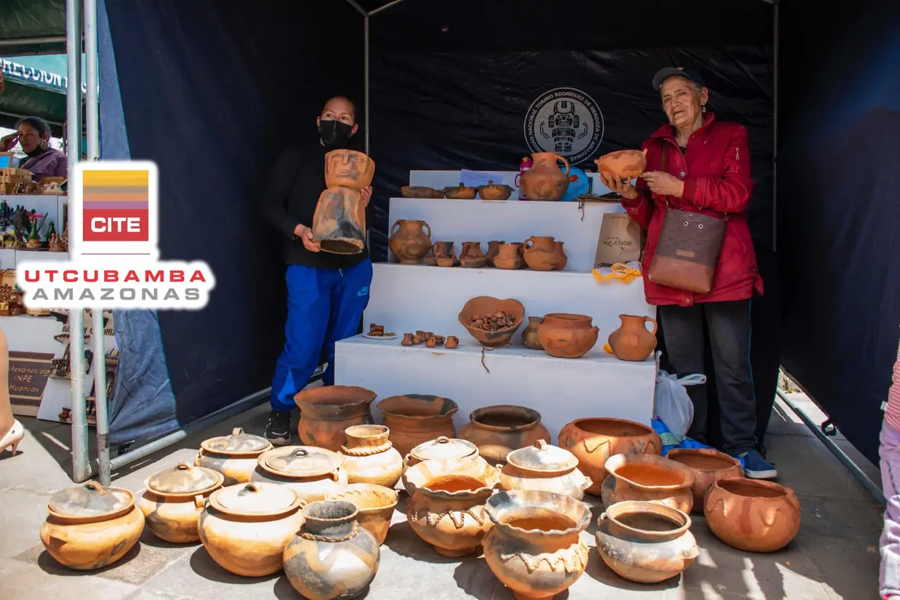 Foto 3 de «Feria artesanal La Rueca 2022-II»