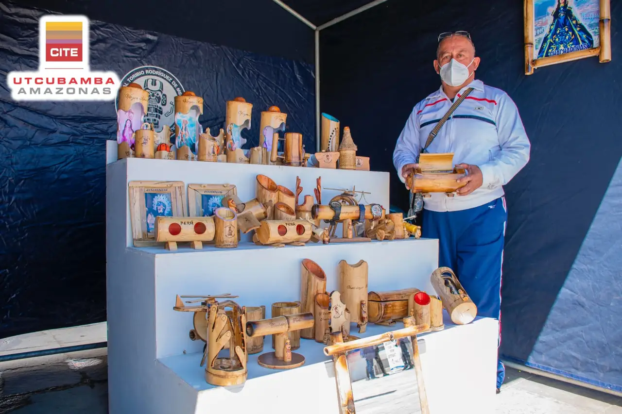Foto 5 de «Feria artesanal La Rueca 2022-II»