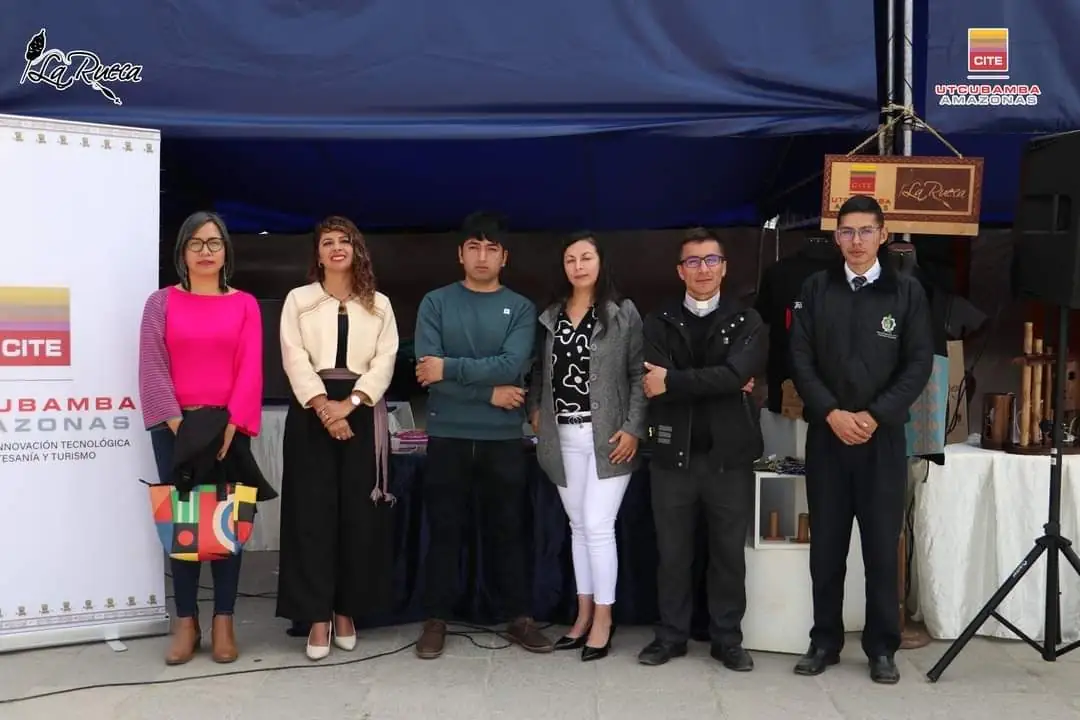 Foto 2 de «Feria Artesanal La Rueca 2023-I Edición»