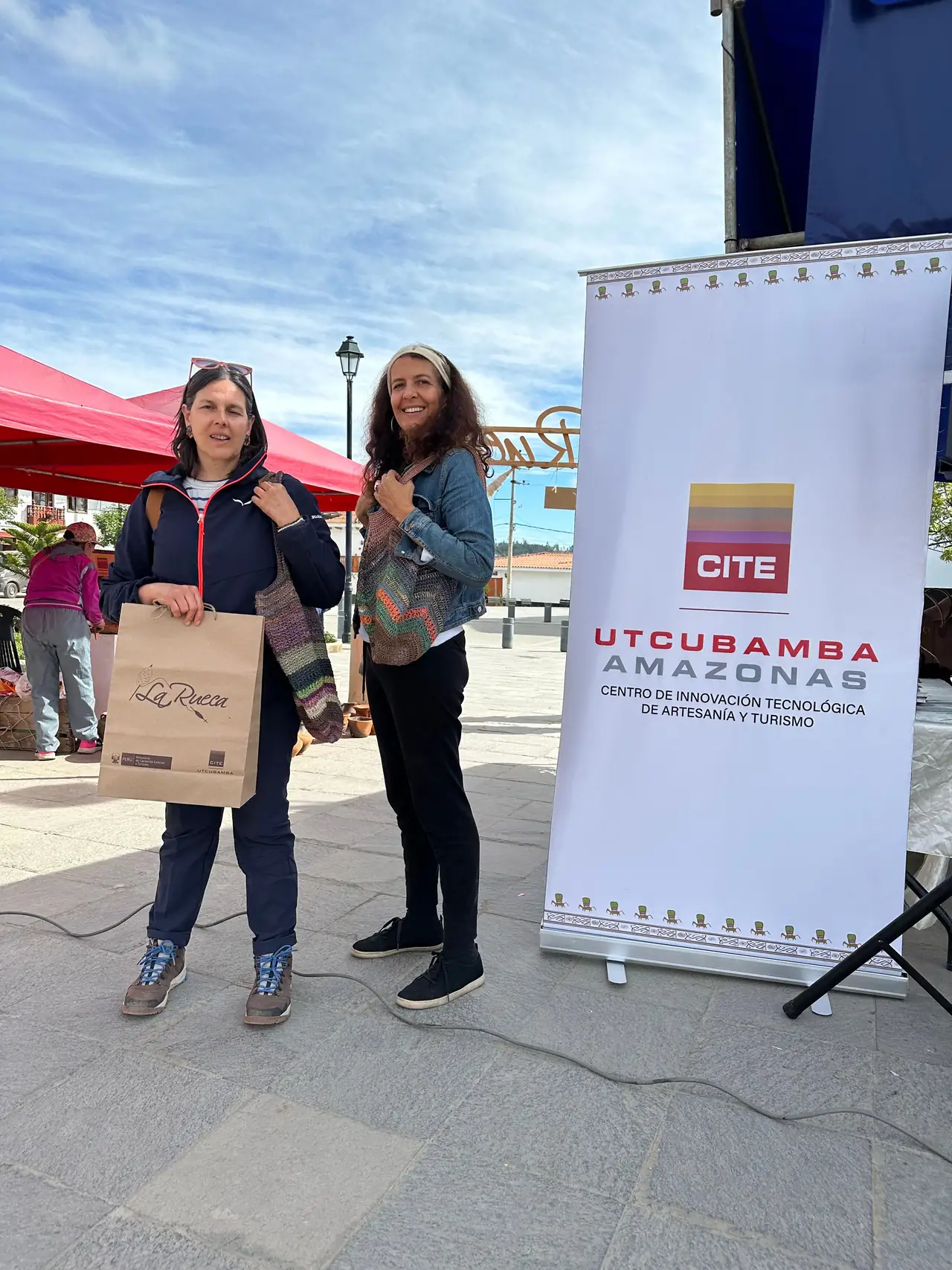 Foto 3 de «Feria Artesanal La Rueca 2023-I Edición»