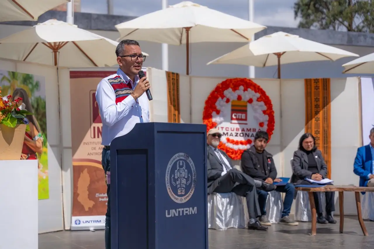Foto 5 de «Fortaleciendo la artesanía regional: La feria Awaska Yuyariy - Tejiendo Memoria»