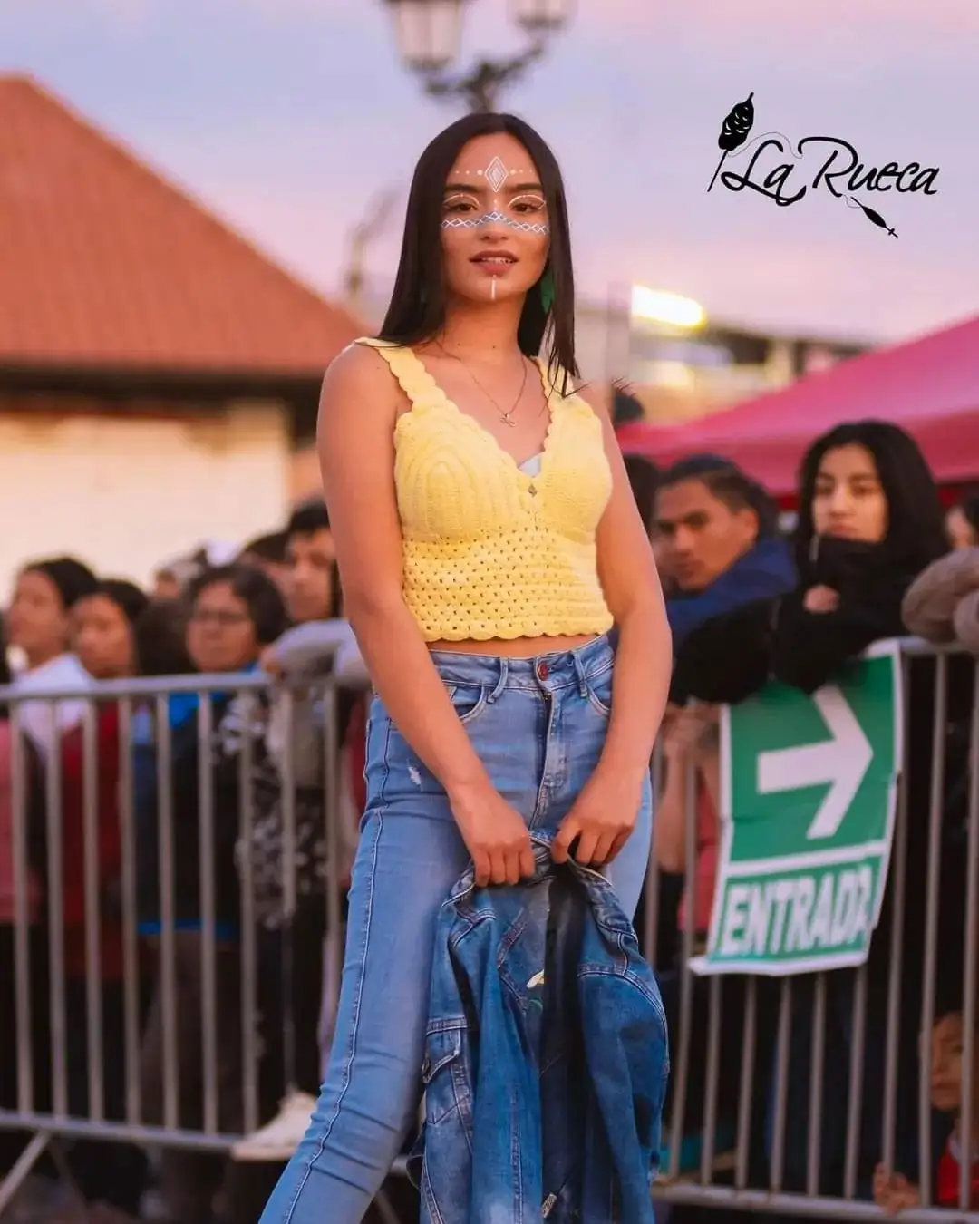 Foto 2 de «Pasarela de moda artesanal - La Rueca»