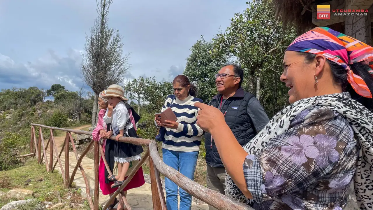 Foto 5 de «Fortaleciendo la competitividad artesanal: Visita del CITE Camélidos Sudamericanos de Puno al Equipo Técnico del CITE Utcubamba Amazonas»